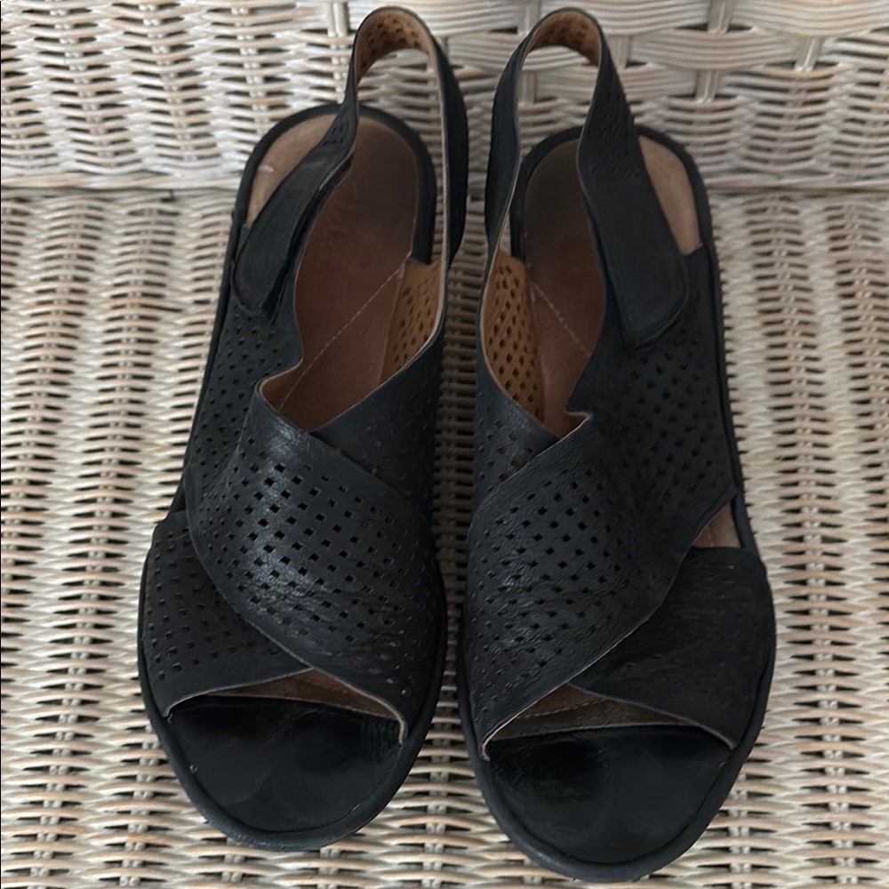 Clark’s Clarene Award Black Nubuck Sling Back